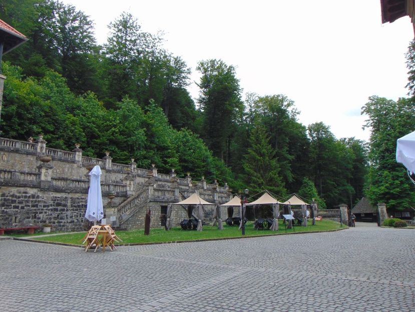 - CASTELUL CANTACUZINO