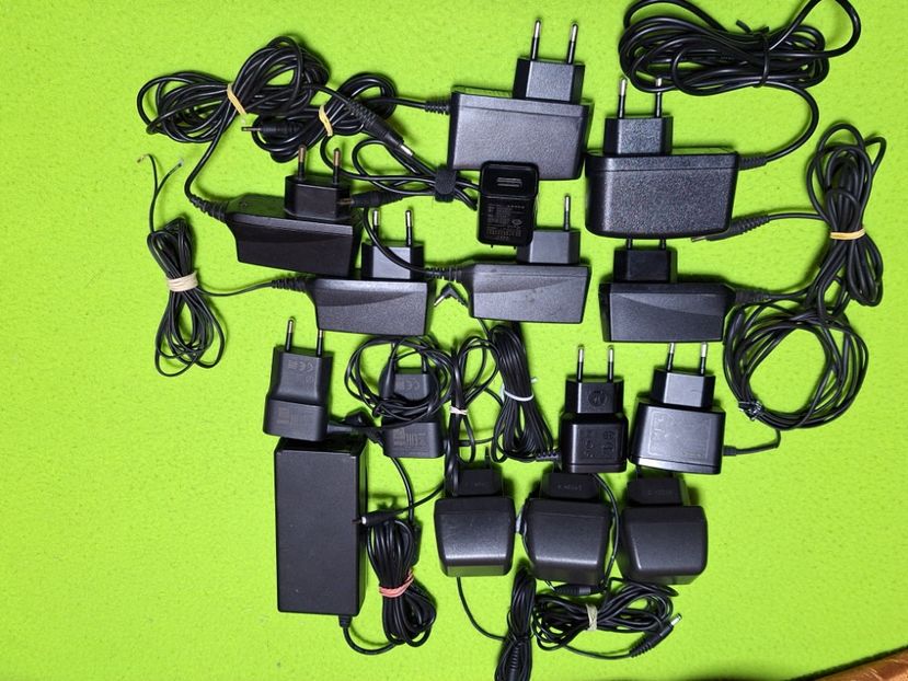  - Alimentatoare modele