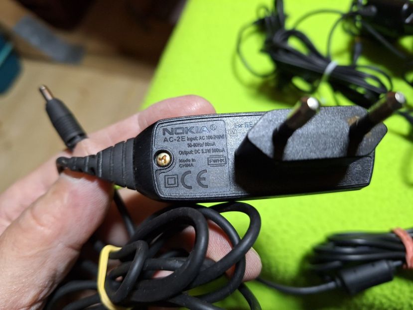  - Alimentatoare modele