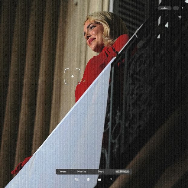،22.11 Ꜥℐẹṇṇẹṛ on ²³⳽ep in Paris, France; at the L’Oréal Paris Fashion Show. - a universe of exploding stars