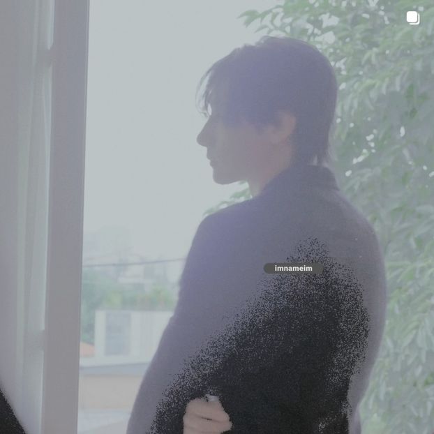 04.12.⠀⠀⠀ ✦ ꯭໋ 熱 t̟e̟n̟d̟e̟r̟♡uoᴉʇɔǝɟɟɐ. ̵ׄ ❵ - Mirrored Blind Playin