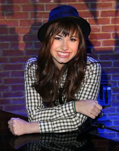 demi-lovato-disney - 00Sunt un fan adevarat  si Demi