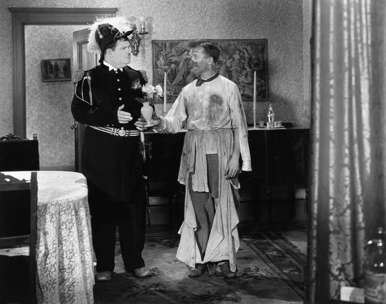 Helpmates - 1932 - Helpmates