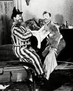 Helpmates - 1932 - Helpmates