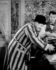 Helpmates - 1932 - Helpmates