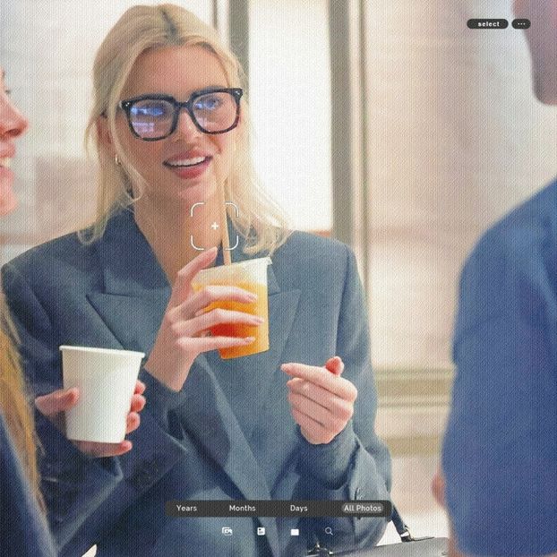 ،16.12 Ꜥℐẹṇṇẹṛ on ²⁴⳽ep in Paris, France; at The Row Store. - a universe of exploding stars