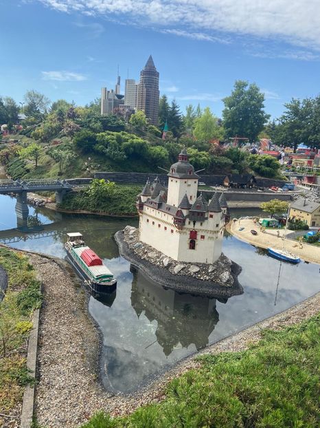 aa6fb550-49ed-41da-bb73-6c424f5027a1 - M A T E U T U 2024