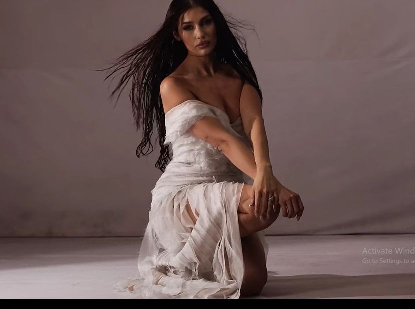 bandicam 2024-12-20 13-36-30-815 - 001 Alina f