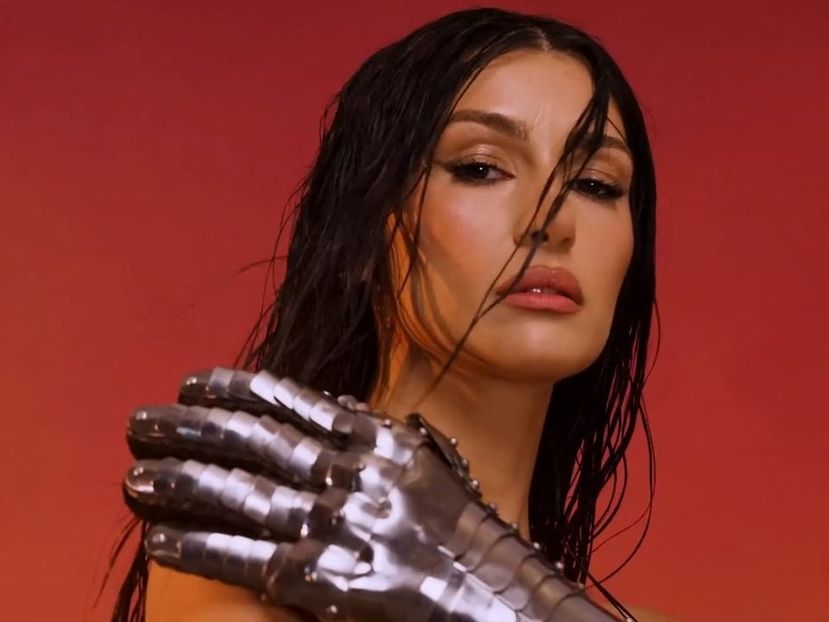 screenshot_16 - 001 Alina f