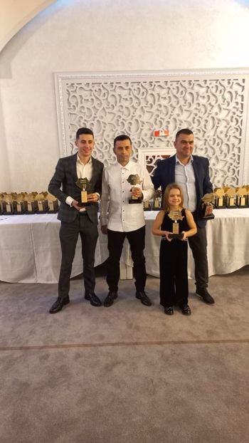 IMG-20241221-WA0074 - 21-12-2024-EXPOZITIE PROVINCIALA OLTENIA-MUNTENIA-COLUMBA CARACAL