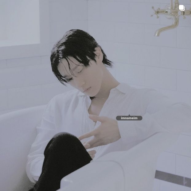 30.12.⠀⠀⠀ ✦ ꯭໋ 熱 t̟e̟n̟d̟e̟r̟♡uoᴉʇɔǝɟɟɐ. ̵ׄ ❵ - Mirrored Blind Playin