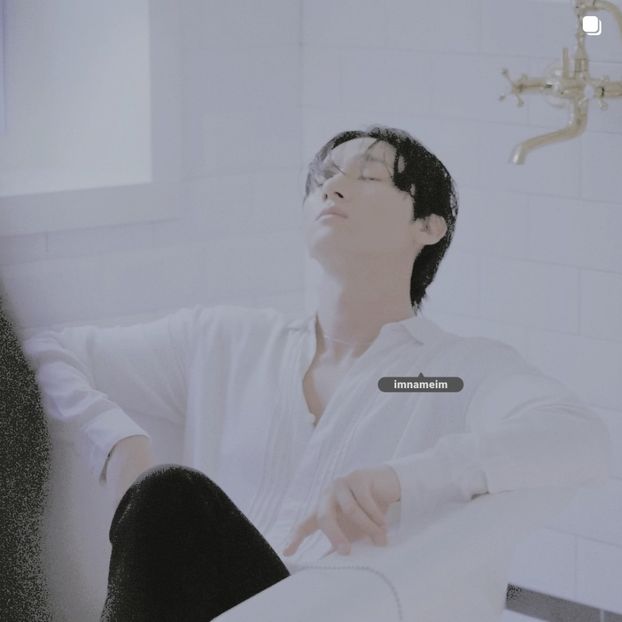 31.12.⠀⠀⠀ ✦ ꯭໋ 熱 t̟e̟n̟d̟e̟r̟♡uoᴉʇɔǝɟɟɐ. ̵ׄ ❵ - Mirrored Blind Playin