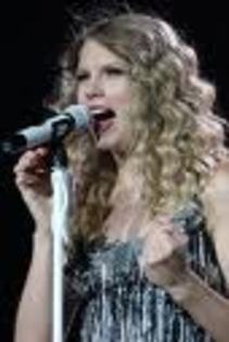 imagesCA7FI0ZB - tAyLoR SwIfT