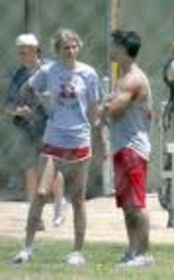 imagesCA9KD2D3 - tAyLoR SwIfT