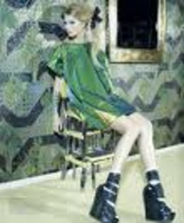 imagesCA41GJEY - tAyLoR SwIfT