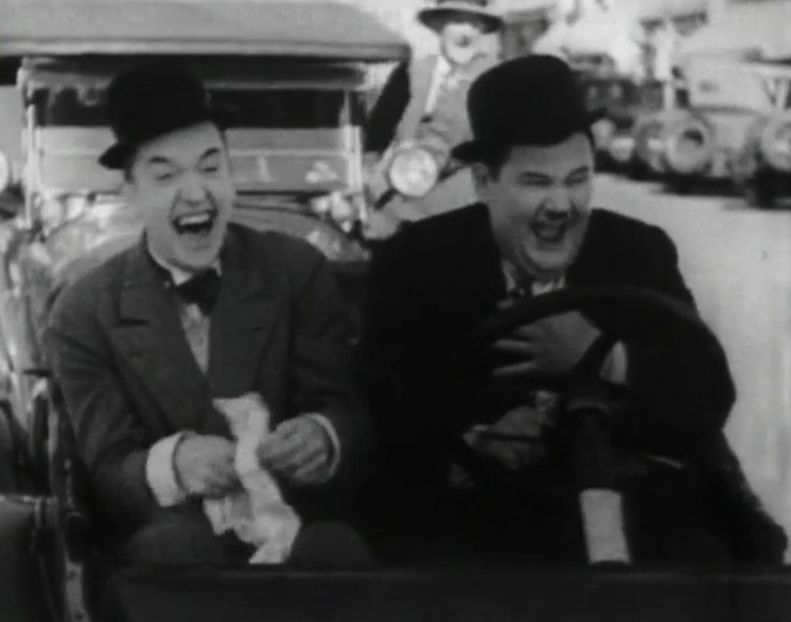 Leave Em Laughing - 1928 - Leave Em Laughing