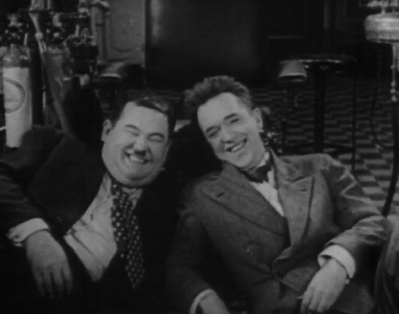 Leave Em Laughing - 1928 - Leave Em Laughing