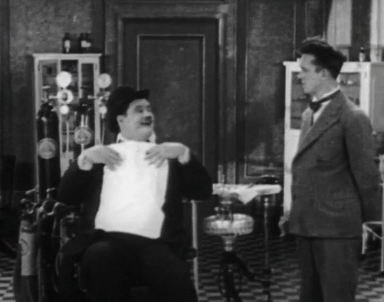 Leave Em Laughing - 1928 - Leave Em Laughing