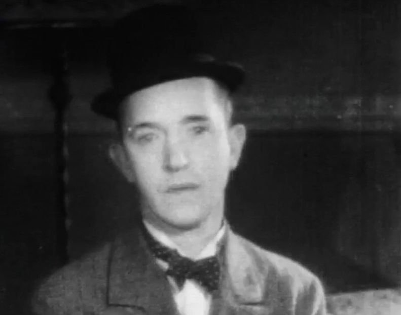 Leave Em Laughing - 1928 - Leave Em Laughing