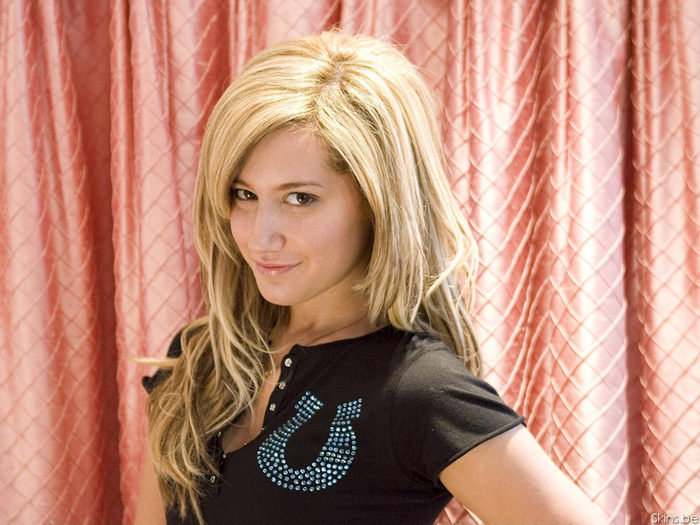 Ashley-ashley-tisdale-6691368-1024-768