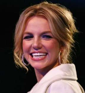 britney3103-273x300 - britney spears