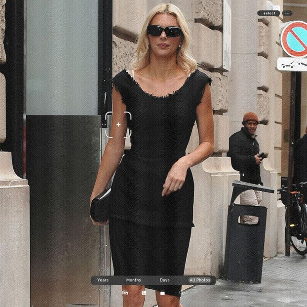 ،05.01 Ꜥℐẹṇṇẹṛ on ²⁵⳽ep in Paris, France; arriving at The Row Show. - a universe of exploding stars