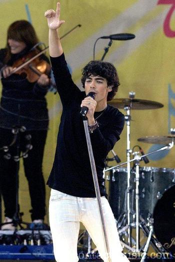 joe_jonas_5309787 - joe jonas