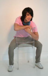 2f0gd9w - joe jonas