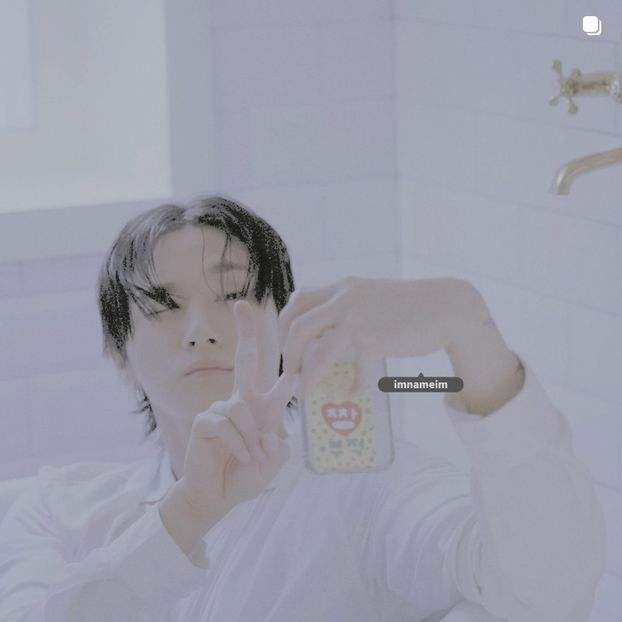 09.01.⠀⠀⠀ ✦ ꯭໋ 熱 t̟e̟n̟d̟e̟r̟♡uoᴉʇɔǝɟɟɐ. ̵ׄ ❵ - Mirrored Blind Playin
