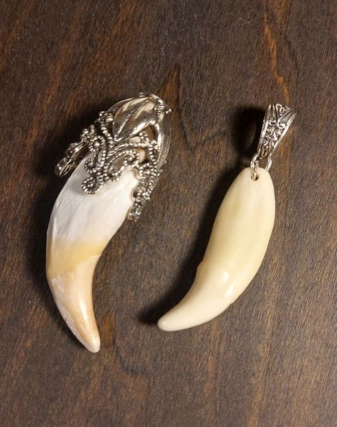  - Medalioane cu colti reali