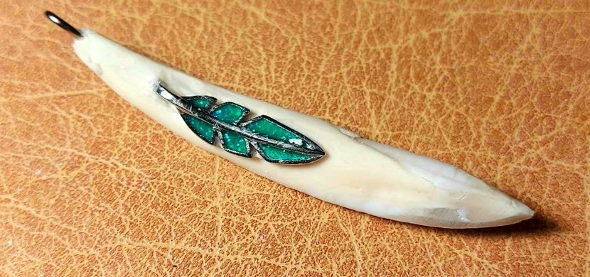  - Medalioane cu colti reali