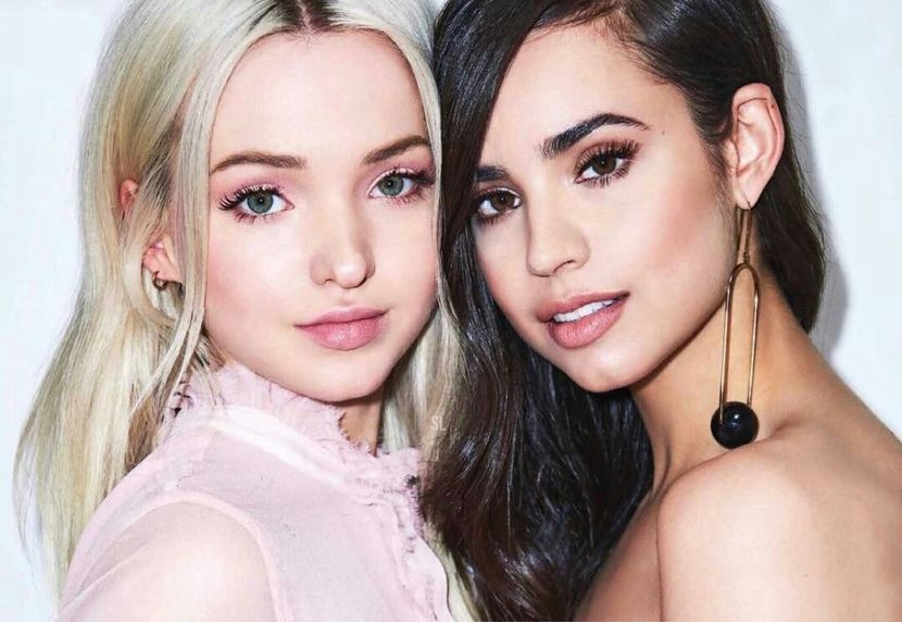  - Fiecare brunet are prietene o blonda