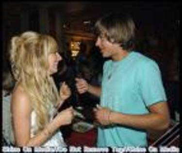 Zac Efron si Ashley Tisdale - Ashley Tisdale