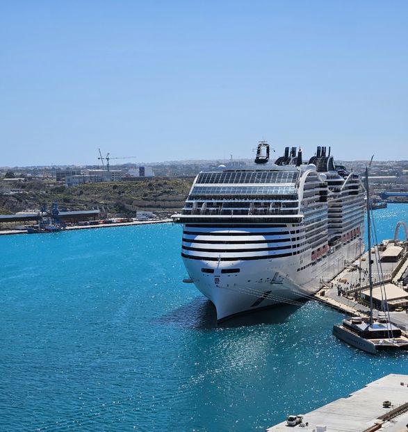  - Croaziera World Europa 5