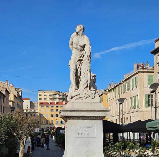  - Croaziera World Europa 8