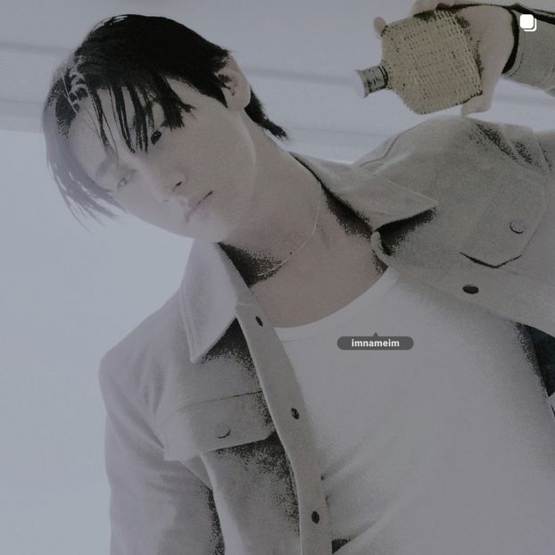 04.02.⠀⠀⠀ ✦ ꯭໋ 熱 t̟e̟n̟d̟e̟r̟♡uoᴉʇɔǝɟɟɐ. ̵ׄ ❵ - Mirrored Blind Playin