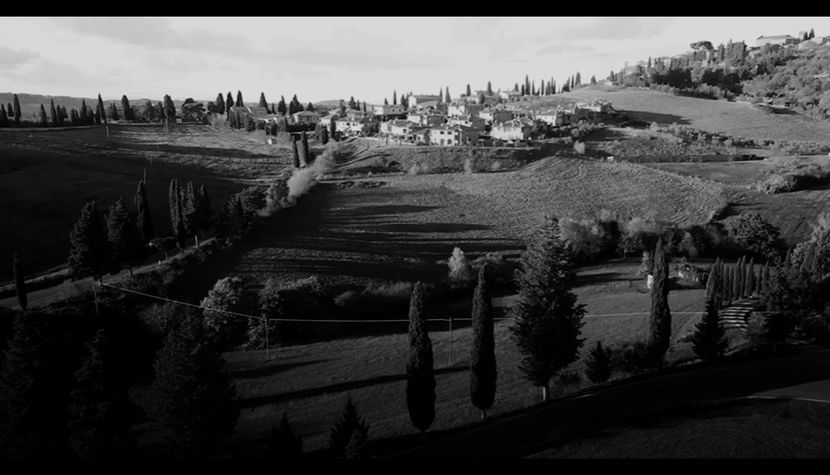 ⸺　A few years ago¸A lazy afternoon in Tuscany　⸺ July 2019 - Beautiful Insanity Like Our Movie