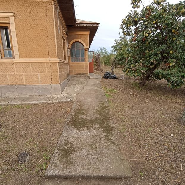  - Casa de la Frumusani