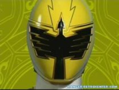 YZOAIEGXAMUOYCLMDUX - powr rangers