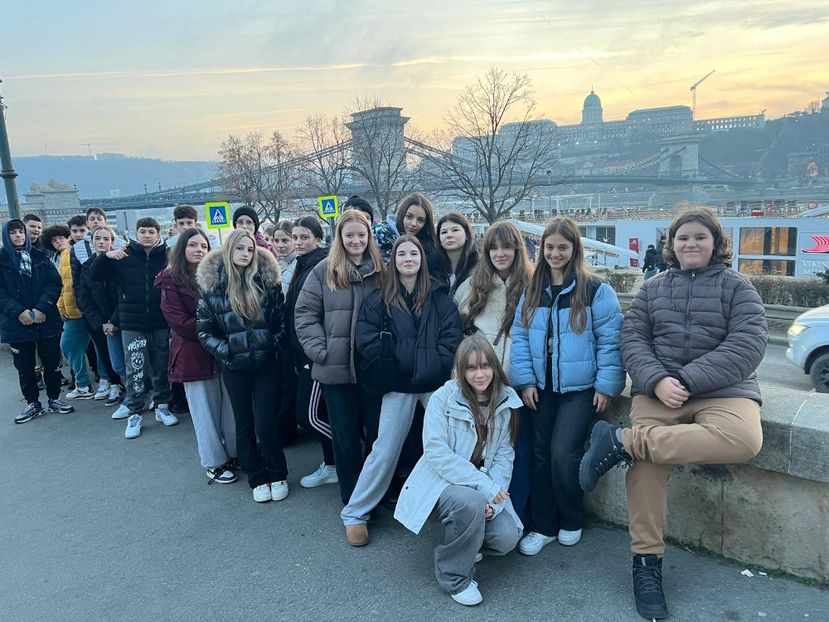 Imagine WhatsApp 2024-12-19 la 16.54.50_66b0c795 - 2024 EXCURSIE BUDAPESTA clsVIII 12-19 dec