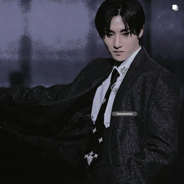 27.02.⠀⠀⠀ ✦ ꯭໋ 熱 t̟e̟n̟d̟e̟r̟♡uoᴉʇɔǝɟɟɐ. ̵ׄ ❵ - Mirrored Blind Playin