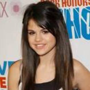 8ugy - selena gomez 2