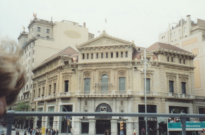 Palau Marcet / Cinema Comedia pe Passeig de Gracia - Barcelona
