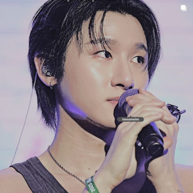 30.03.⠀⠀⠀ ✦ ꯭໋ 熱 t̟e̟n̟d̟e̟r̟♡uoᴉʇɔǝɟɟɐ. ̵ׄ ❵ - Mirrored Blind Playin