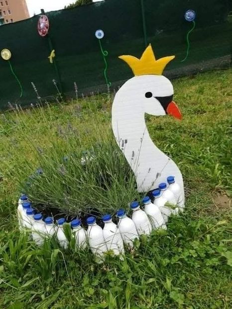  - Awesome Plastic Bottles Craft Ideas - Recycled Bottle
