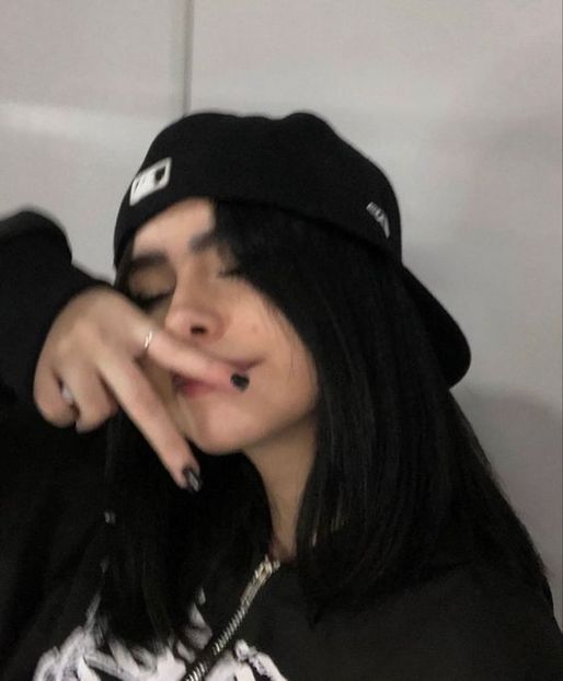 aa2ba5fbc1ea5e8bb0e50af247325c98 - xa - lTheVampiresdangerous - Hey