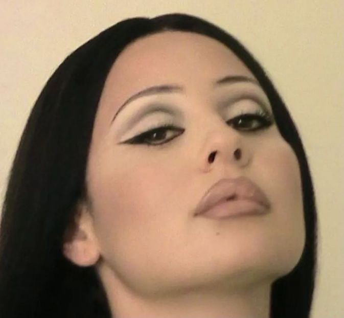  - The way she Wears it