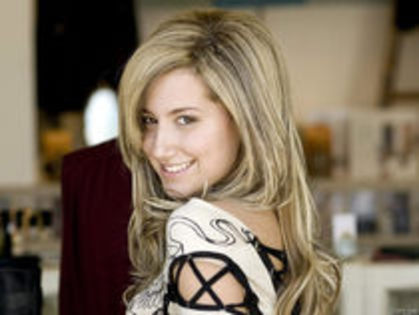 OOTJYQXTORCLUVUNZRY - asHleY tIsDALE