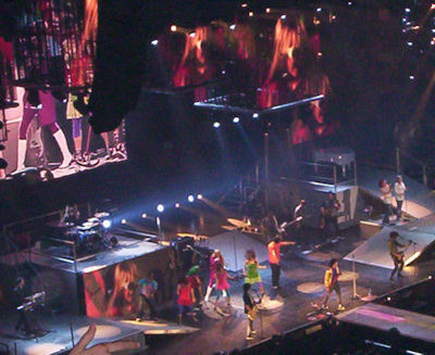 GDCVXUDSNMKXULFLDRO - HANNAH MONTANA TOUR CONCERT 2006