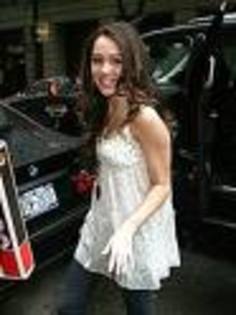 imagesCAP59L5Q - mIlEy cYrUs